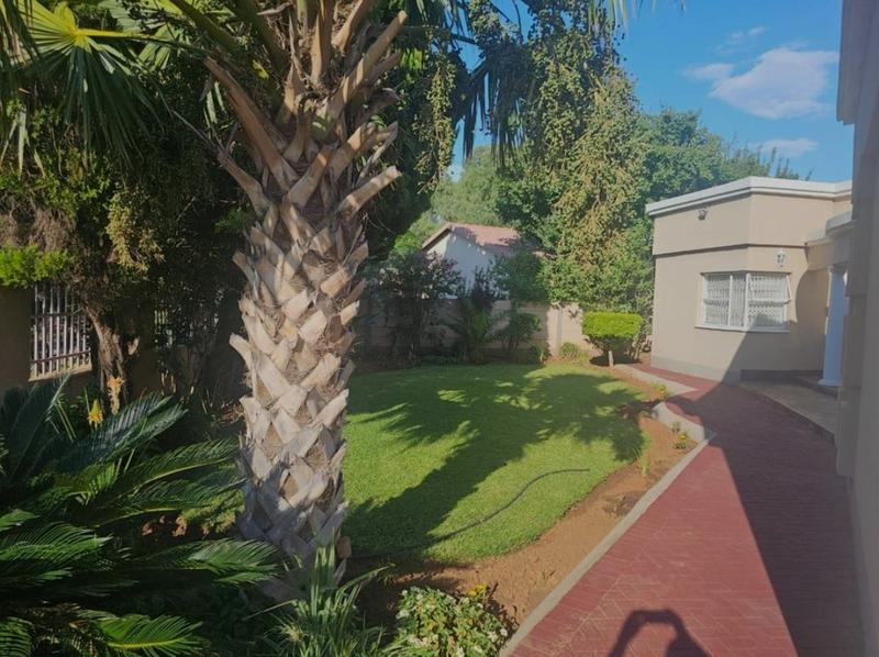 5 Bedroom Property for Sale in Mmabatho North West